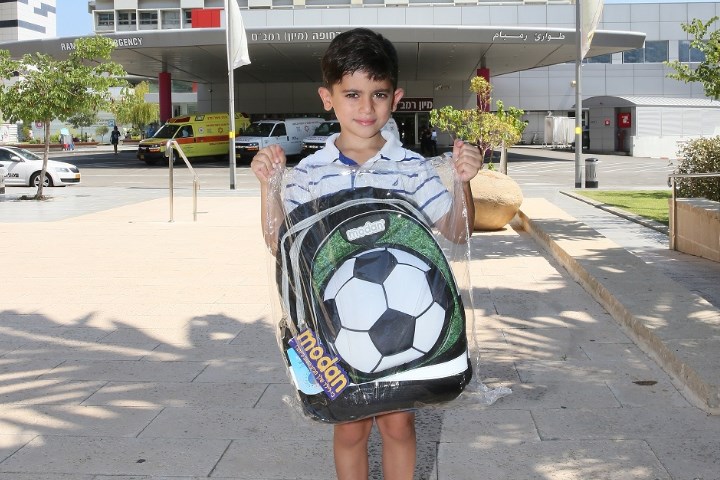 ​בתמונה: מ' במפגש ברמב"ם עם צוות ביה"ח.
צילום: פיוטר פליטר.